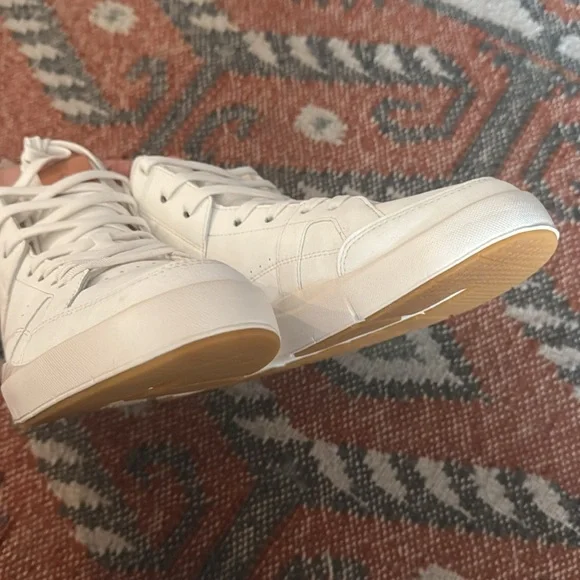 NWT On The Roger Clubhouse Mid in White & Sandstone men’s size 7 - Picture 10 of 13